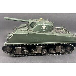 WWII Green 1/32 Diecast Armour Sherman Tank M4A3